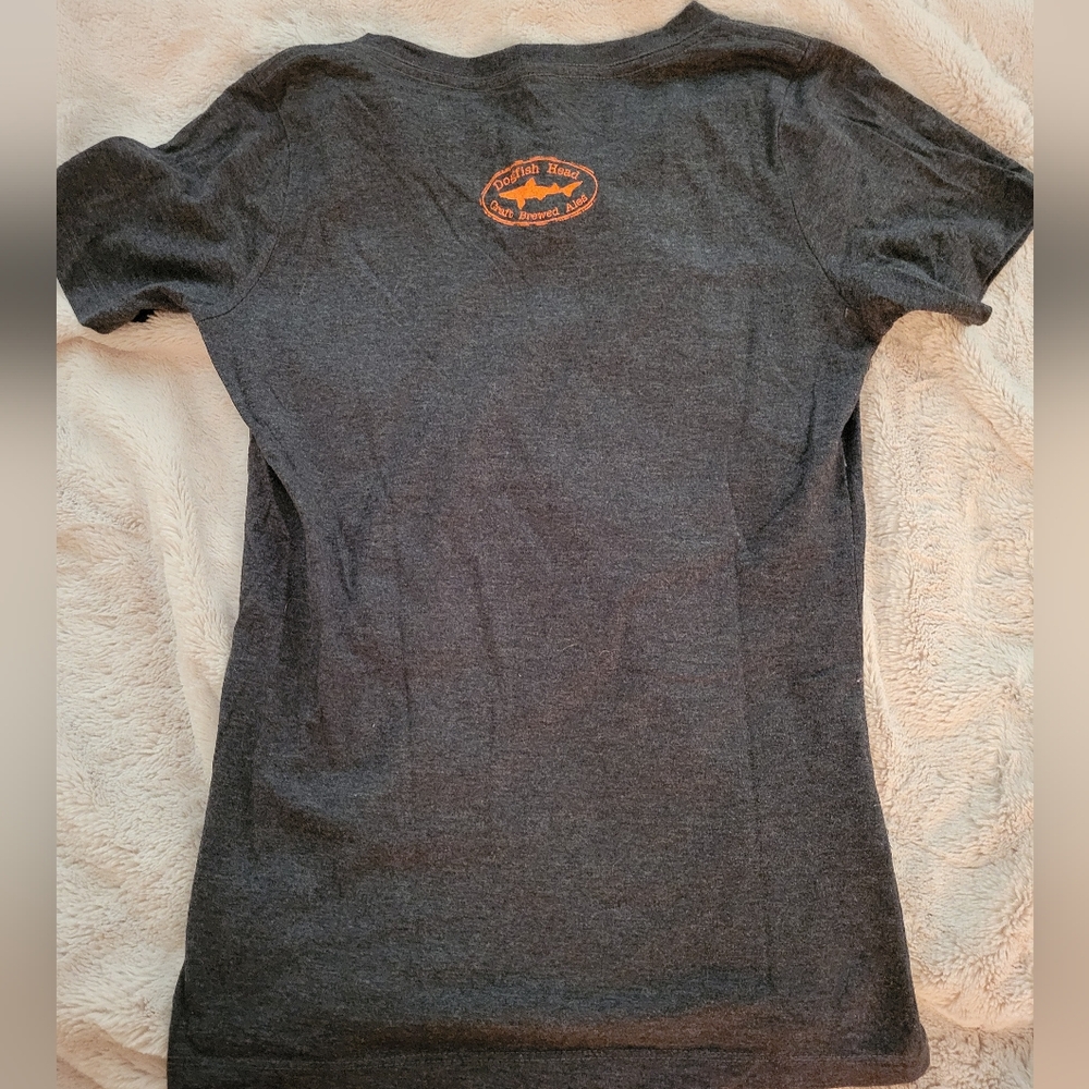DFH Punkin Ale Charcoal S/S V-Neck Wmn Small - Picture 4 of 4